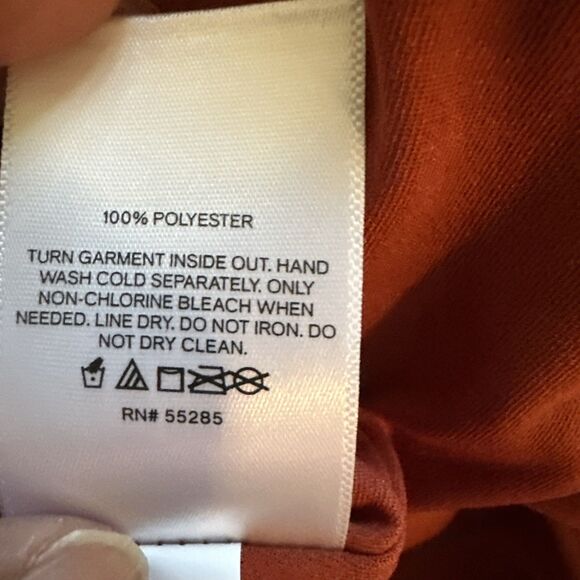 NEW Express BARE V NK PLEATED METALLIC MAXI  FIRED BRICK Mfg $148 Medium - Picture 11 of 12